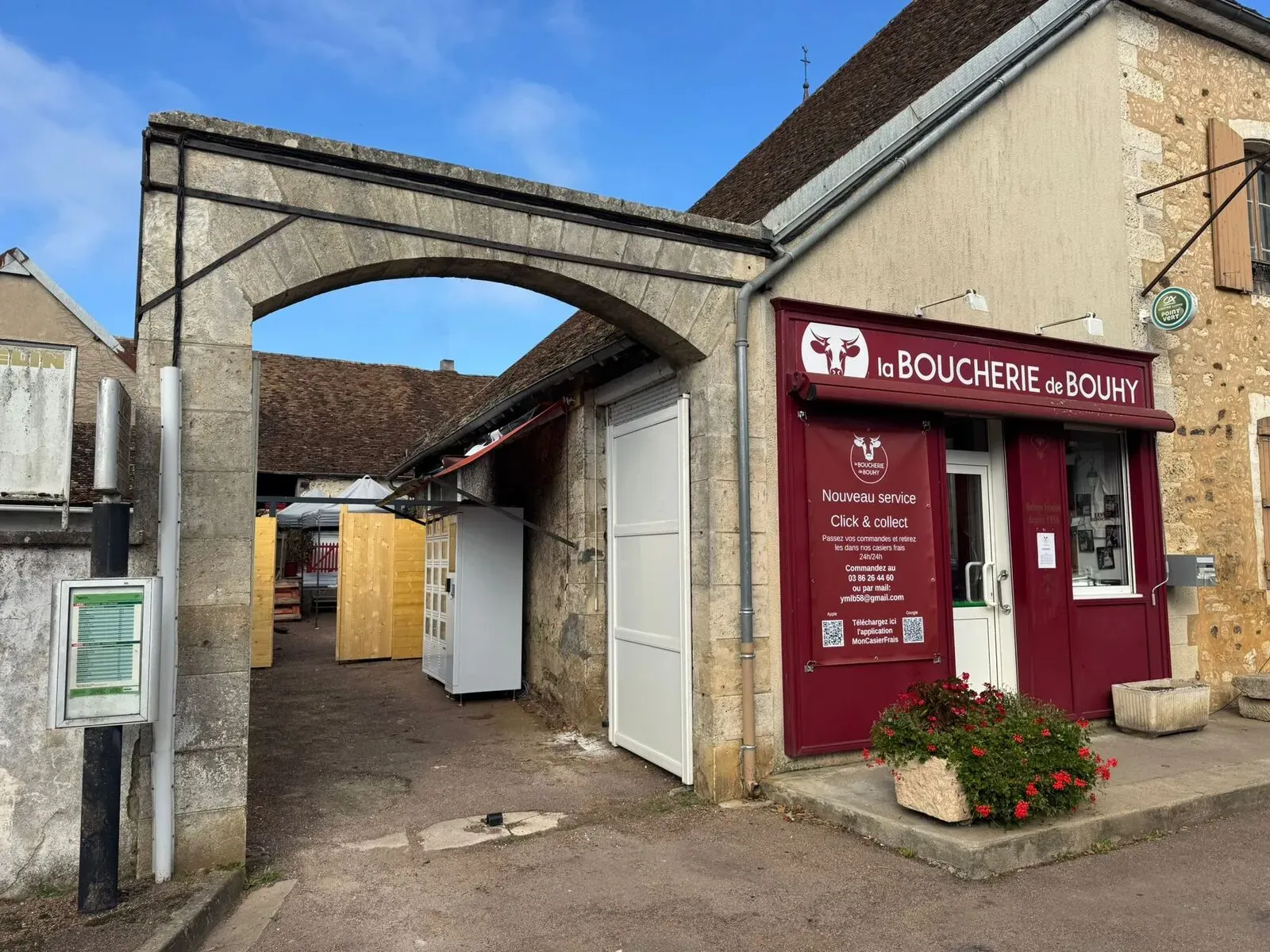 Boucherie de Bouhy (Nièvre) - 15 casiers réfrigérés en location