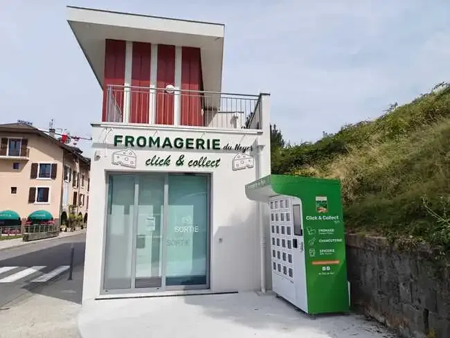 Photo de la boutique de Saint-Gingolph, dernière-née de la Fromagerie du Noyer.