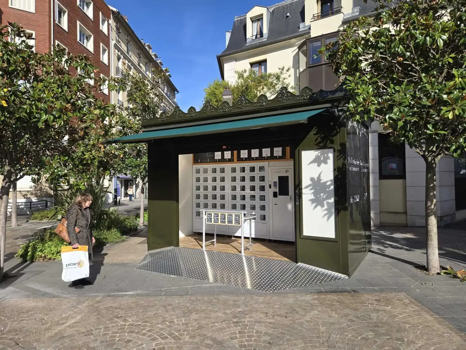 Nouveau kiosque La Clayette à La Garenne-Colombes